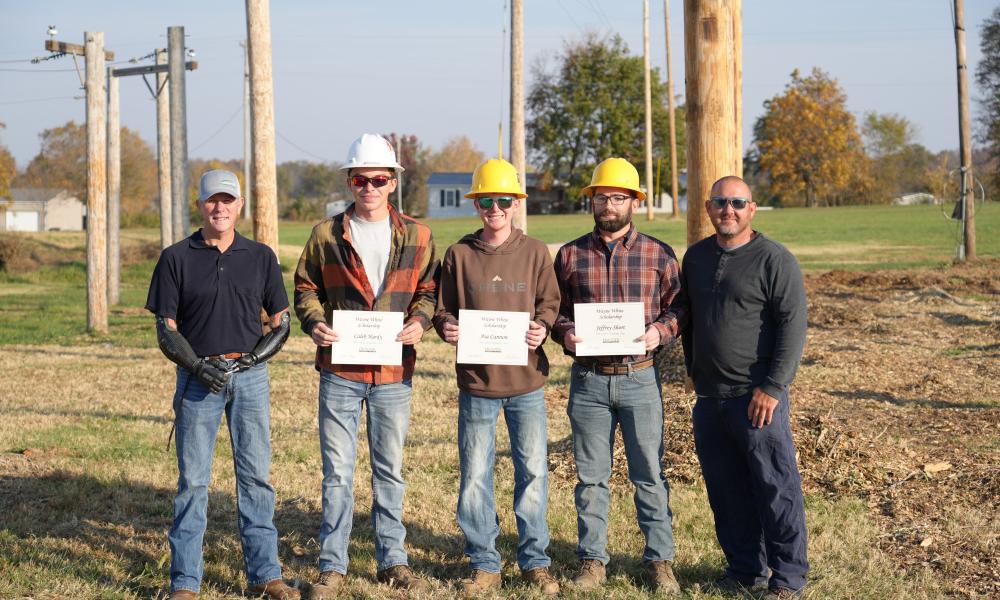 Gerry Kinney, Caleb Hardy, Asa Cannon, Jeffrey Short, and EDS Instructor Dustin Wiggins; Photo is of Wayne-White Electric Cooperative Scholarship Recipients.